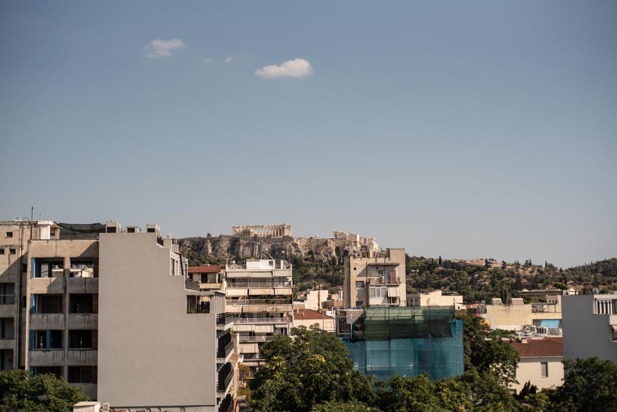 Stunning Acropolis View - 500M Metro - At Historical Center Lägenhet Aten Exteriör bild